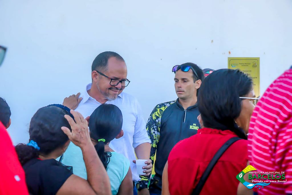 Prefeito Edson Mendes realiza reunião com famílias atingidas pela enchente